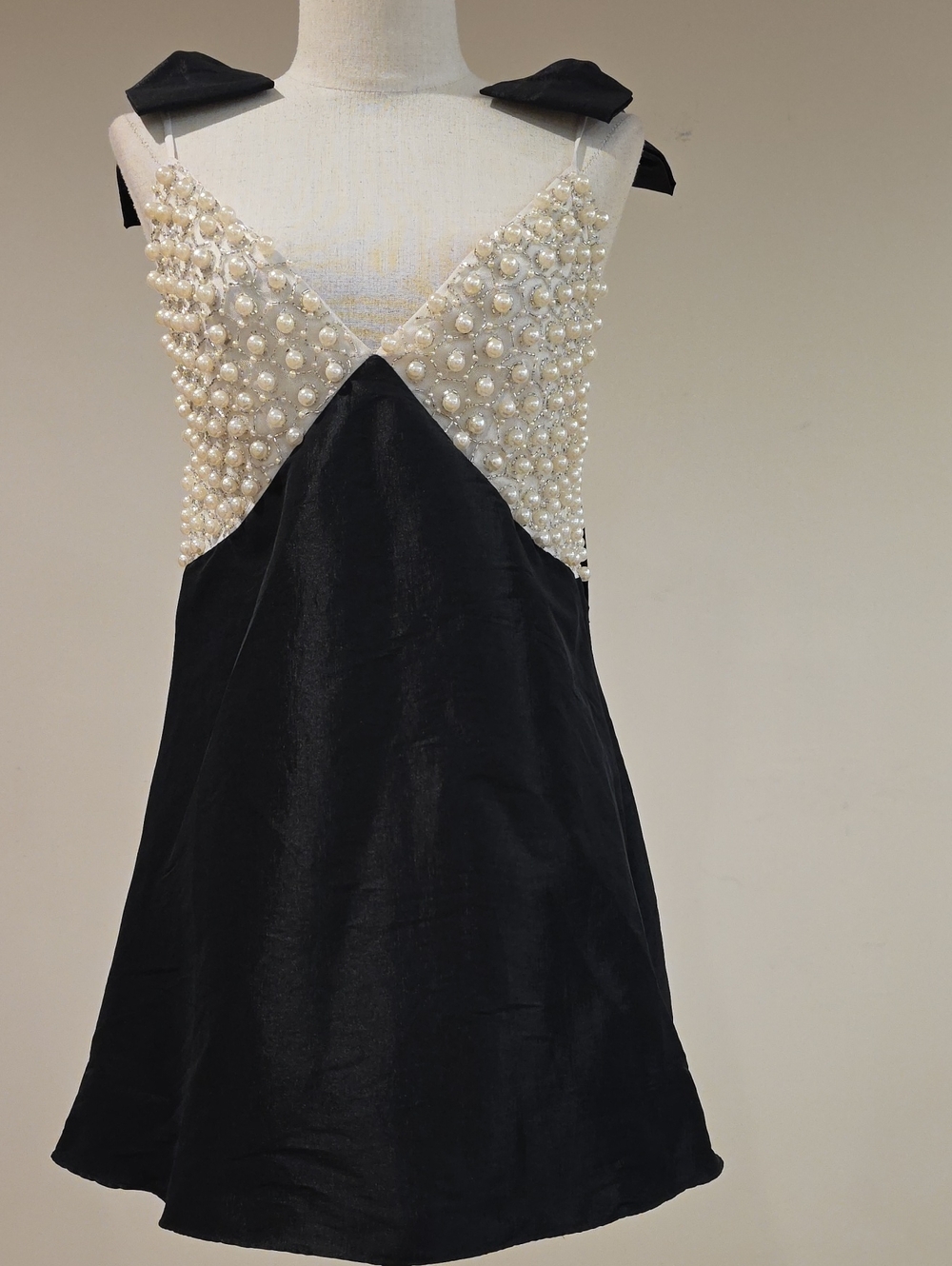NEW $329 FOR LOVE AND LEMONS PEARLY BOW MINI DRESS IN BLACK SIZE S - Picture 4 of 16
